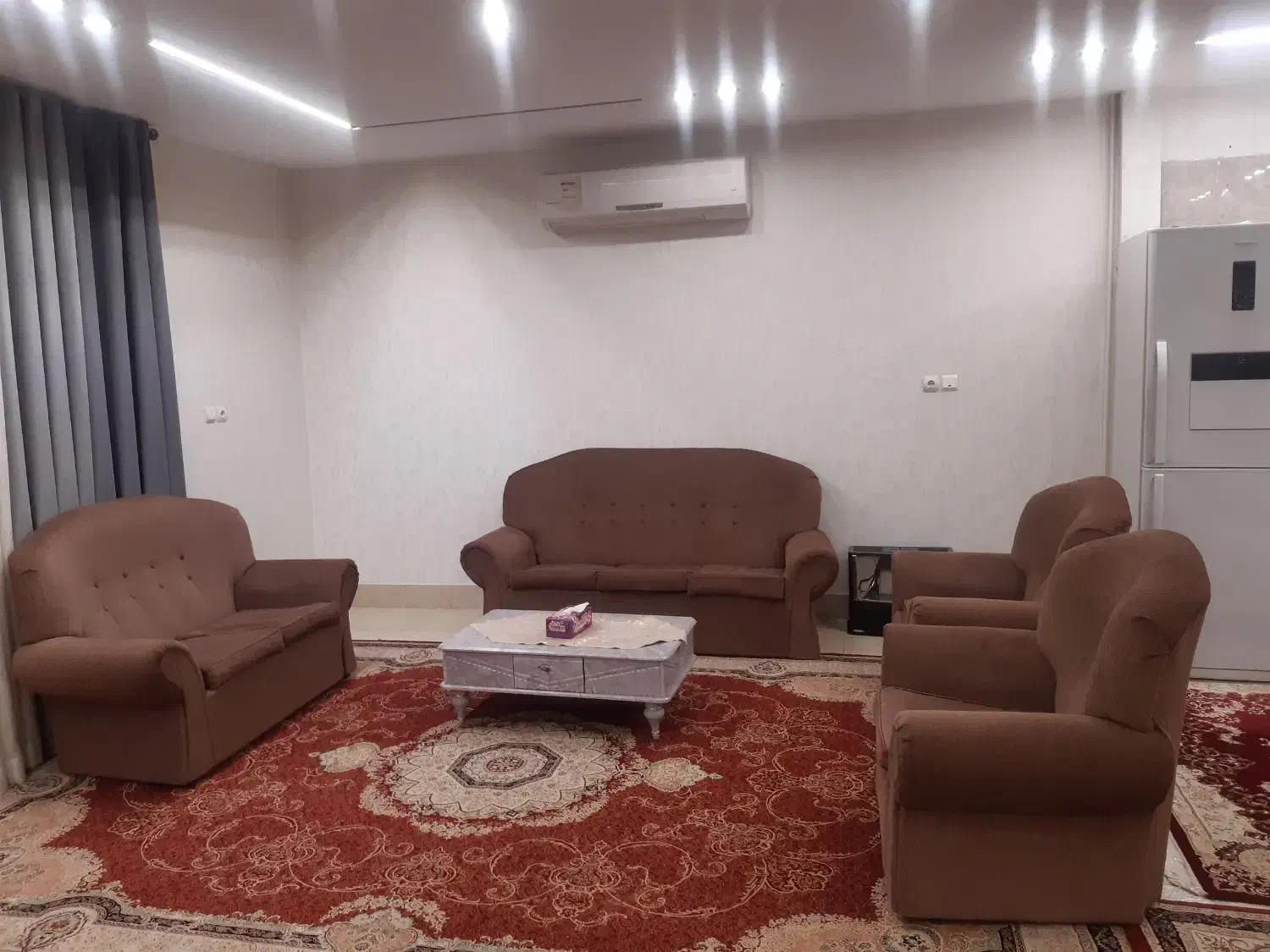 مبل ۷ نفره|مبلمان خانگی و میز عسلی|اهواز, دغاغله|دیوار