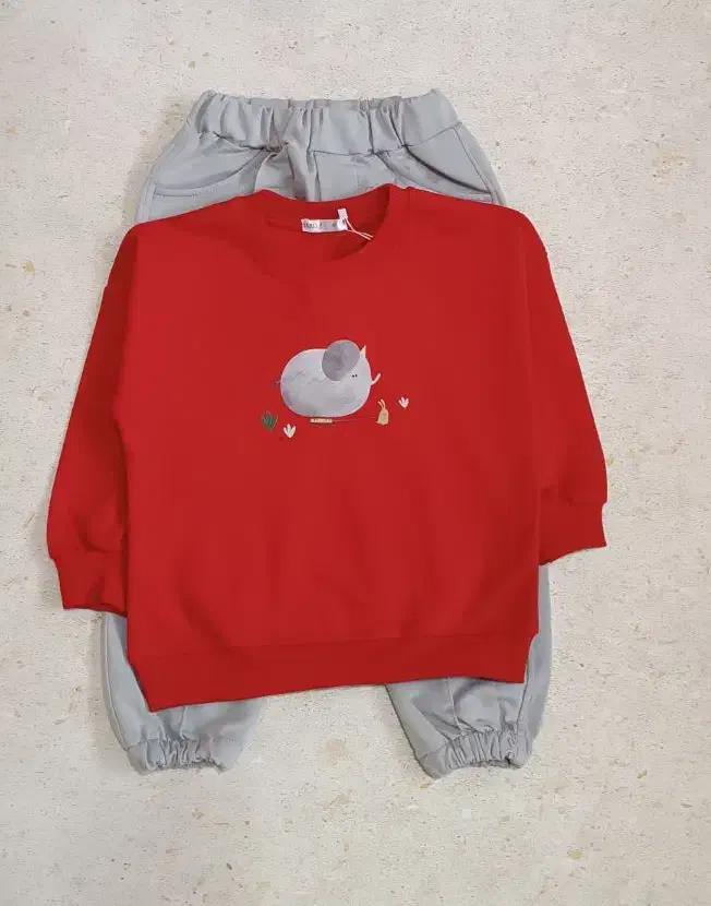 ست بلوز و شلوار یلدایی بچگانه لباس بچگانه|کفش و لباس بچه|تهران, بهداشت|دیوار