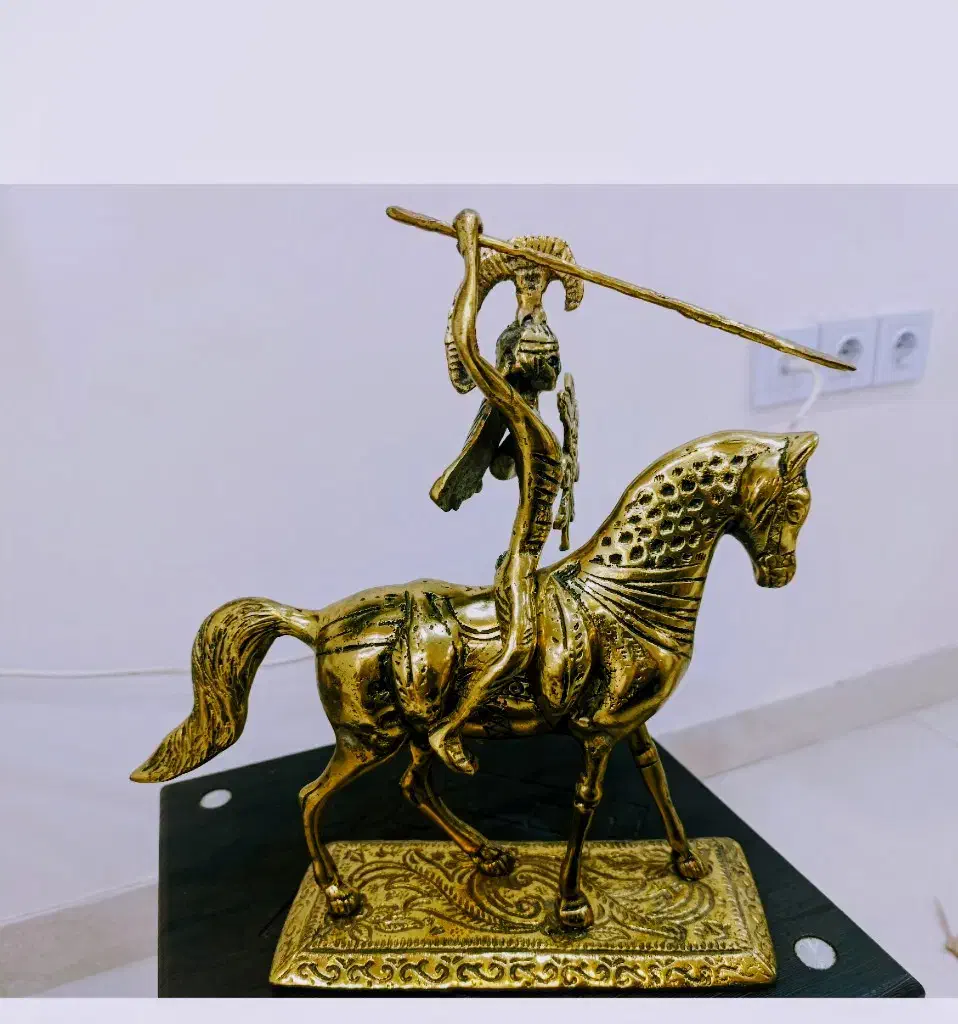 مجسمه|کلکسیون اشیاء عتیقه|اهواز, شهرک دانشگاه|دیوار