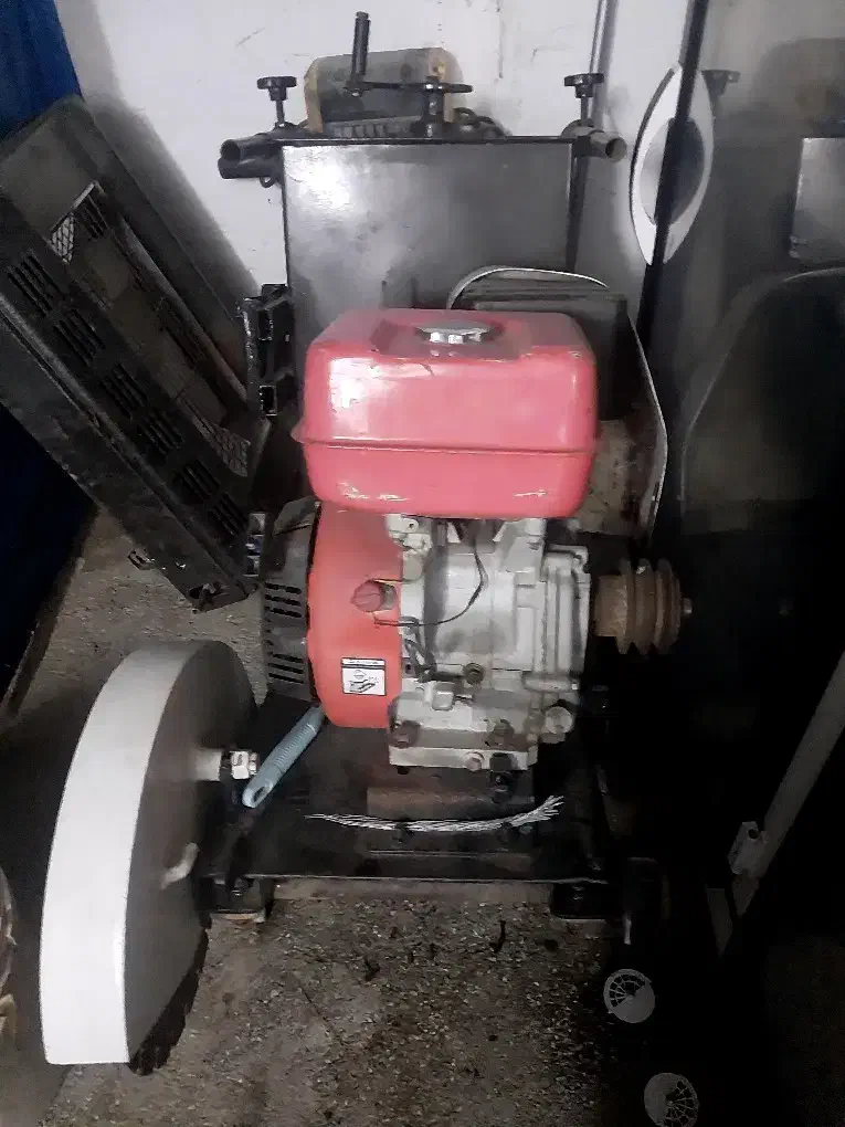 کاتر برش آسفالت سقف وخیابان و بتن مسلح|خدمات پیشه و مهارت|رشت, حومه رشت|دیوار