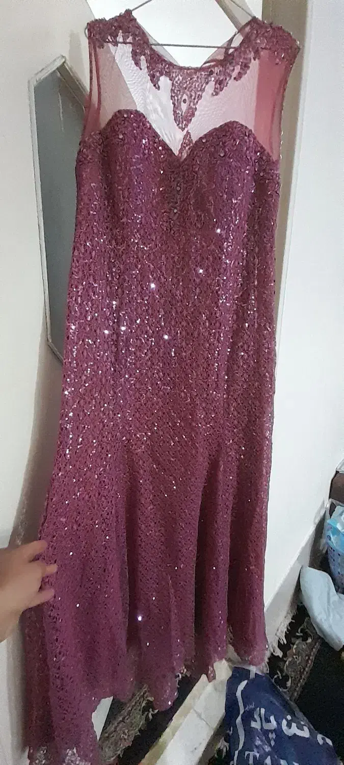 لباس مجلسی|لباس|کرج, ساماندهی|دیوار