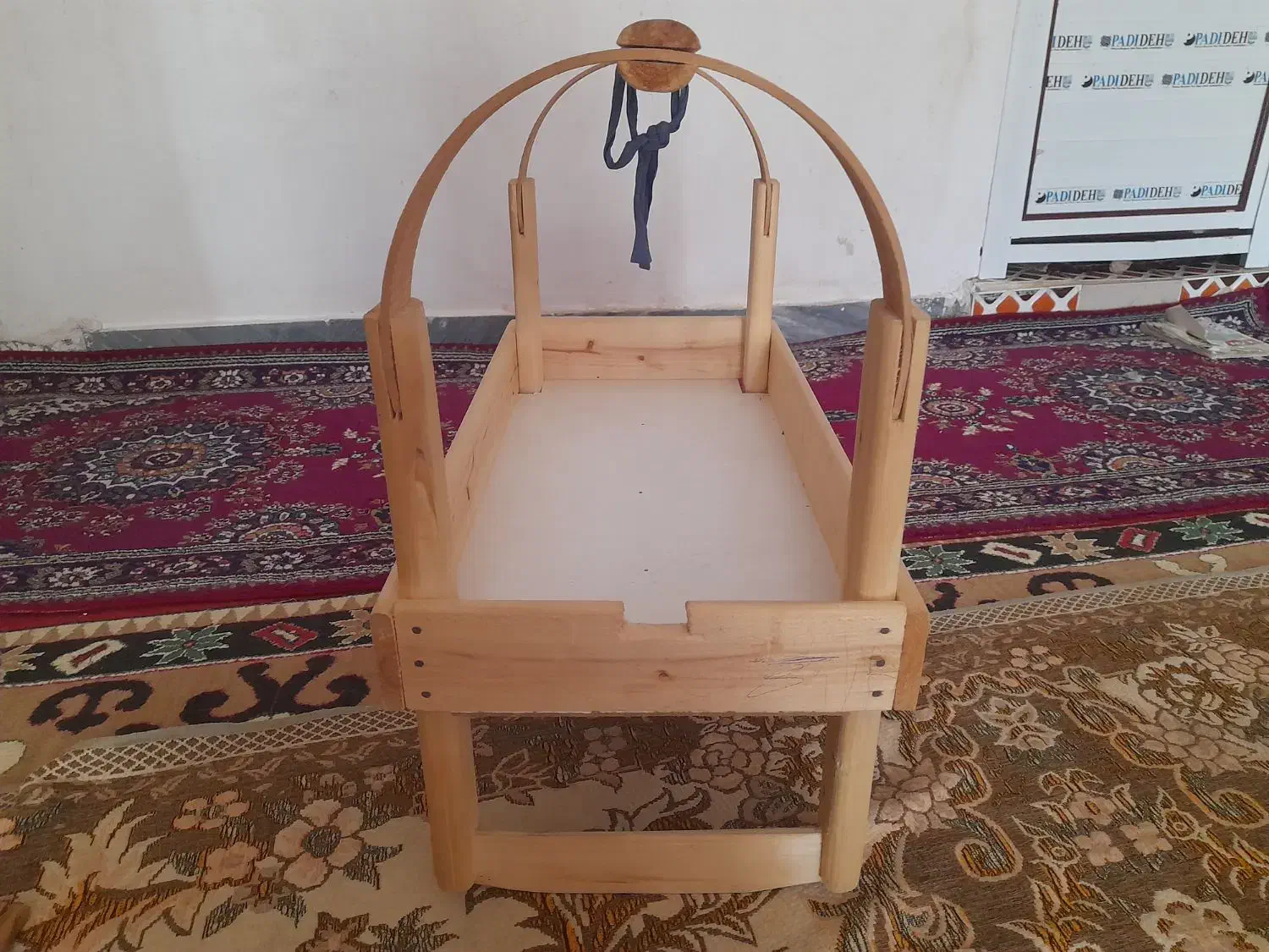 گهواره(تهده) نونو|تخت و صندلی بچه|مسجد سلیمان, |دیوار