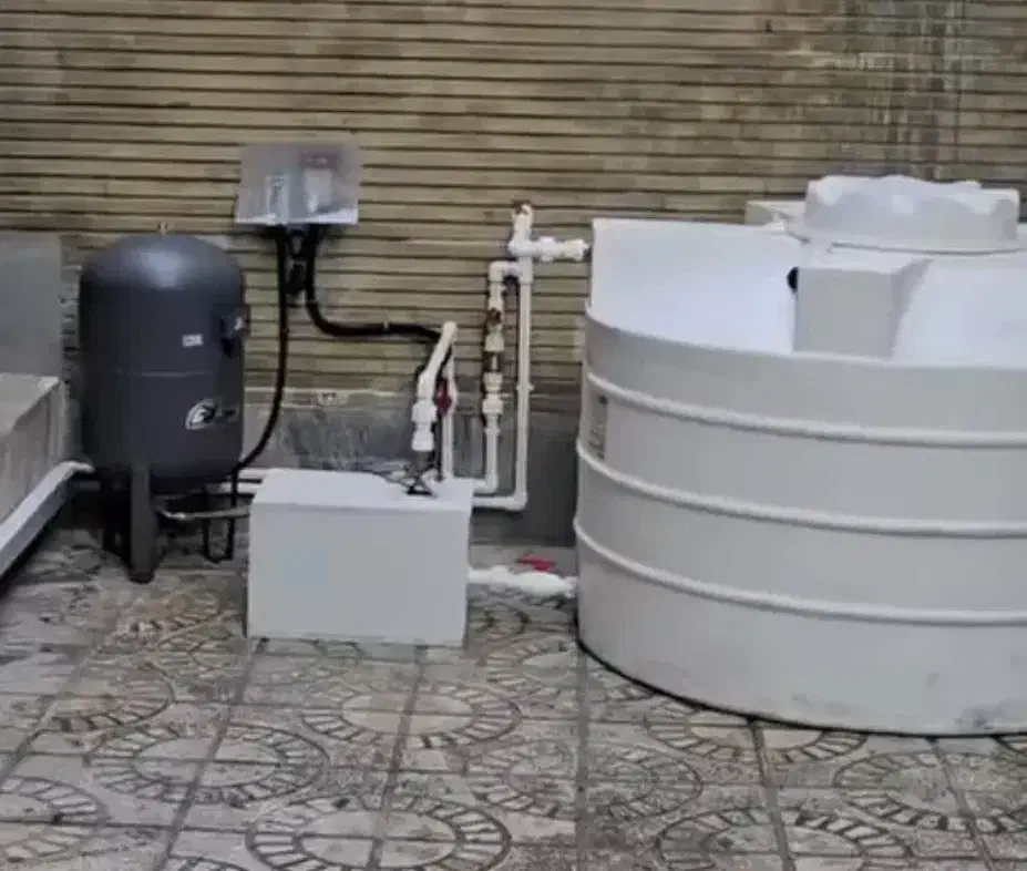 لوله کشی آب و فاضلاب نصب رادیاتور پمپ تانک شیرالات|خدمات پیشه و مهارت|اصفهان, برازنده|دیوار