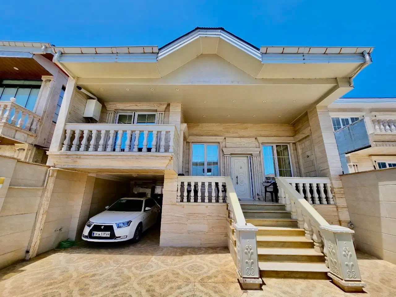 ویلای نو سازحیاط دار ۱۳۰ متری ب شرط سند|فروش خانه و ویلا|چاف و چمخاله, |دیوار