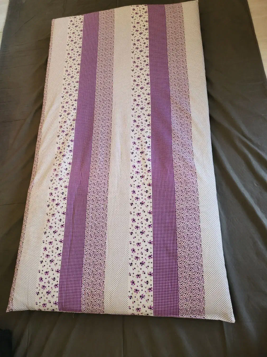 تشک و بالشت|رختخواب، بالش، پتو|قم, انسجام|دیوار