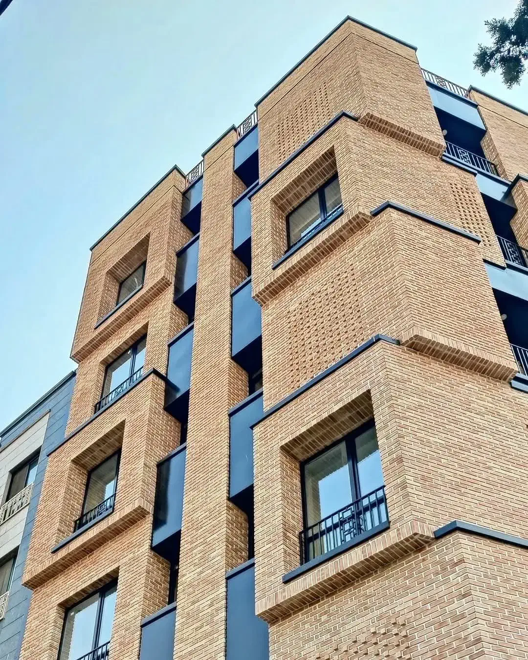 فلاشینگ کامپوزیت، نما کامپوزیت، نورپردازی نما|مصالح و تجهیزات ساختمان|اصفهان, میرعماد|دیوار