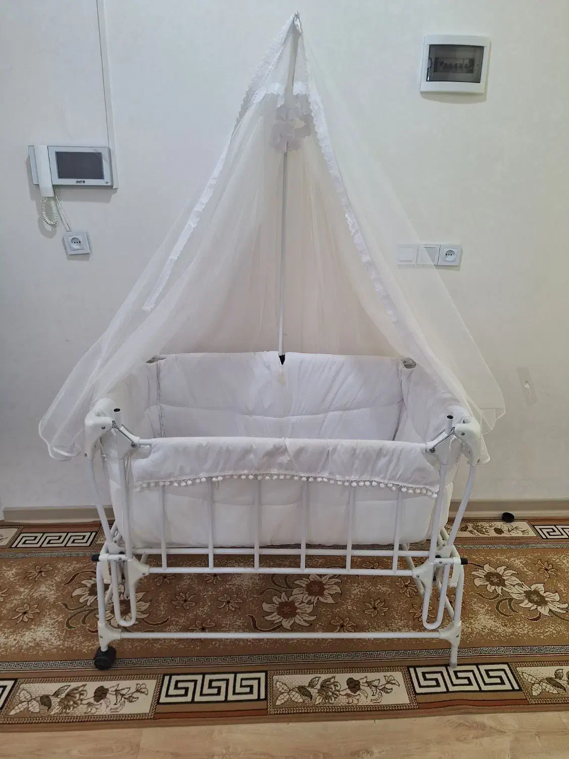 گهواره|اسباب و اثاث بچه|داراب, |دیوار