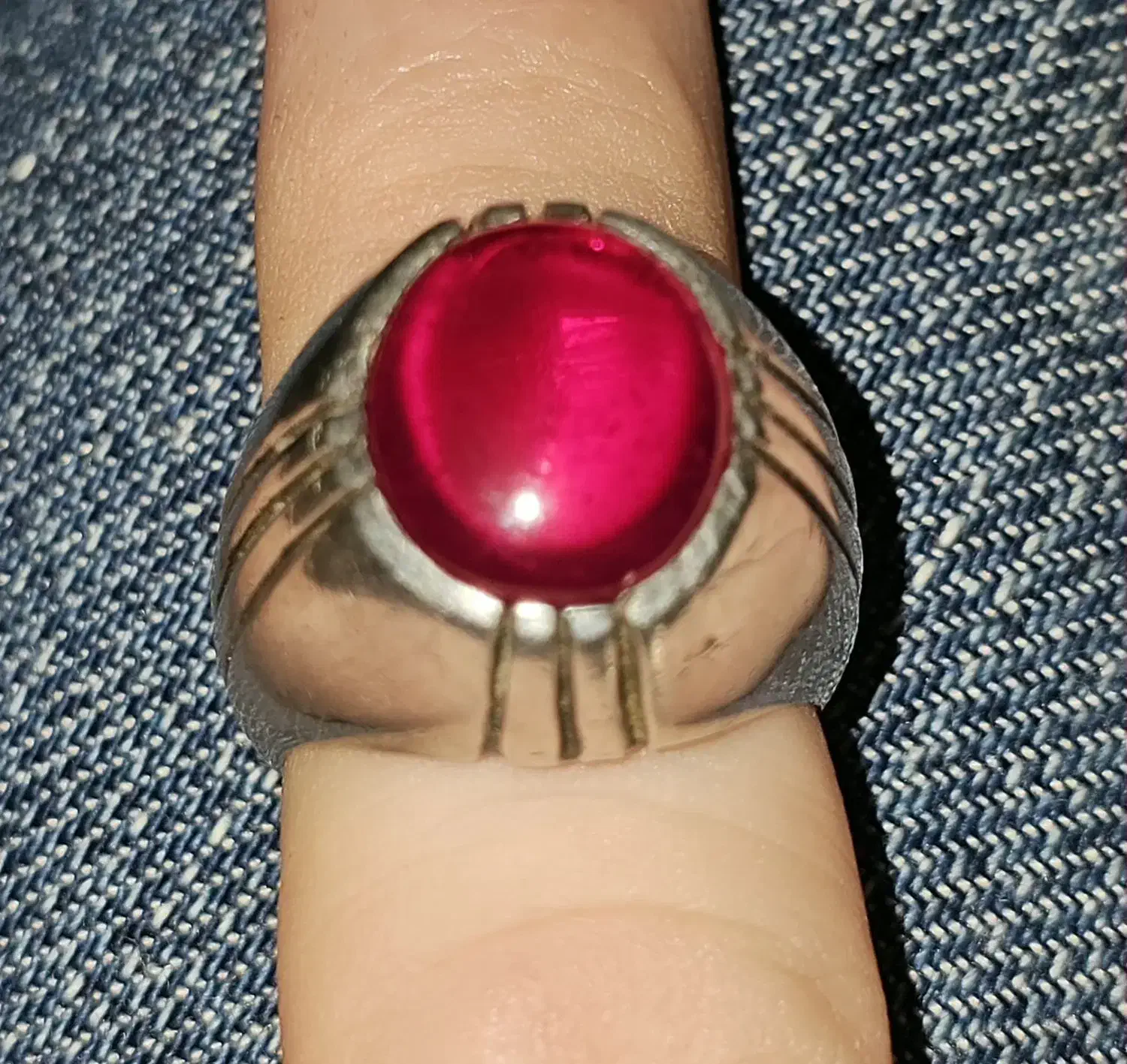 یاقوت سرخ شجره دار|جواهرات|نور, |دیوار