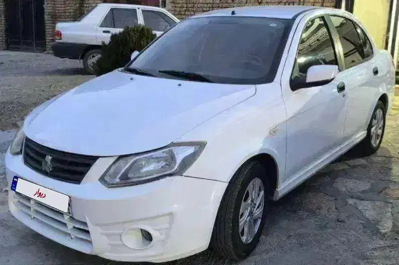 ساینا سفید بدون رنگ کم کار|خودرو سواری و وانت|کرمانشاه, |دیوار