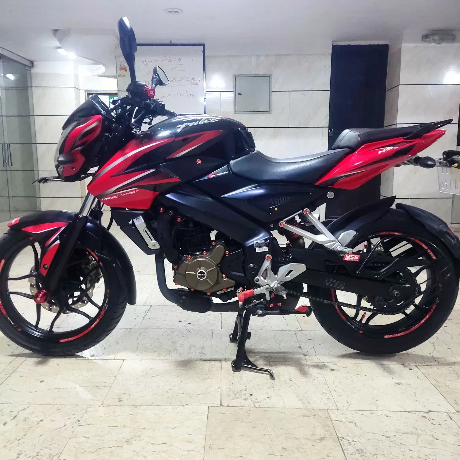 ان اس 200 مدل 97 انژکتور درحد صفر کاملا سالم|موتورسیکلت|تهران, اکباتان|دیوار