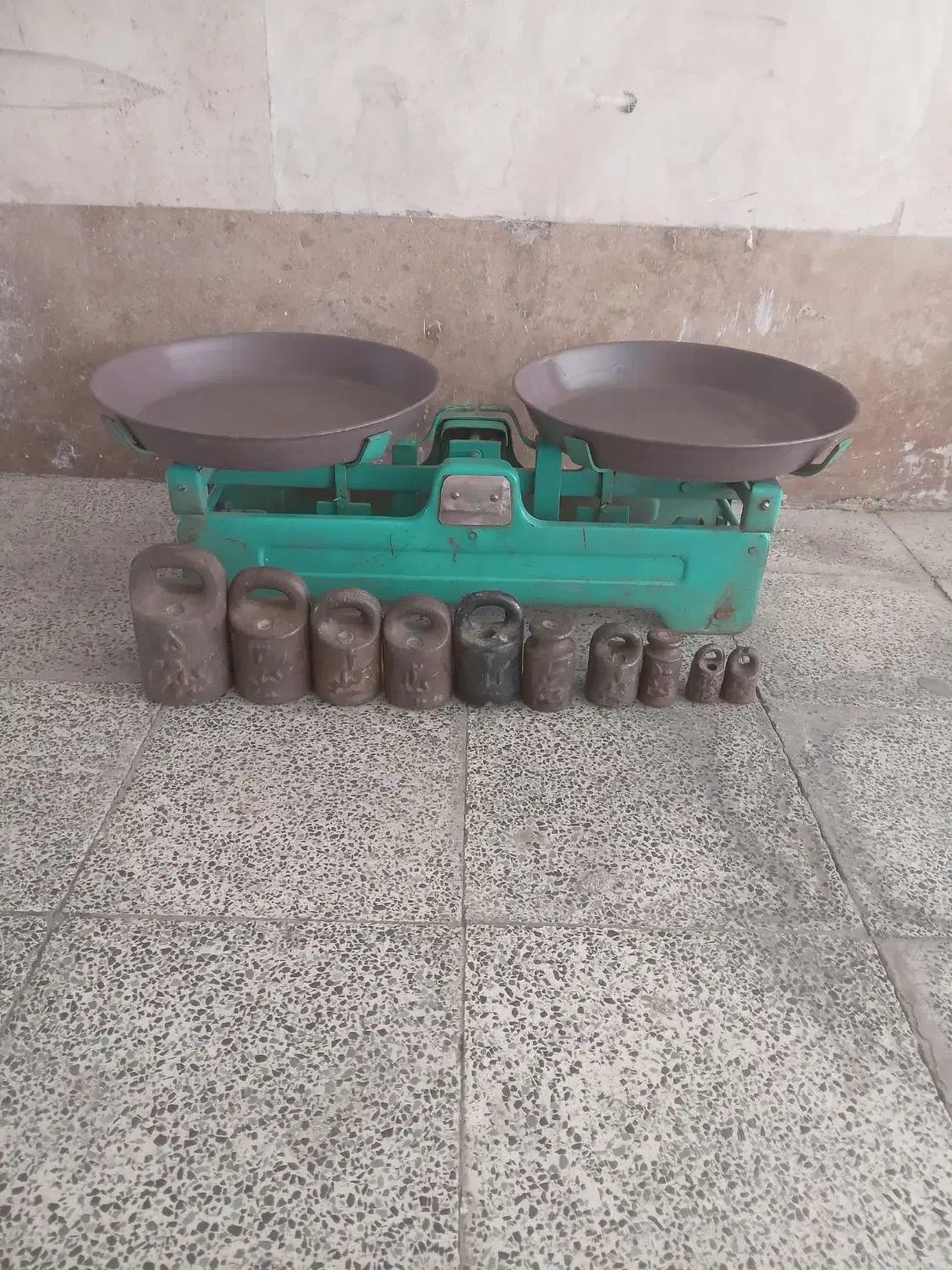 ترازو قدیمی|کلکسیون اشیاء عتیقه|شهریار, شهرک شاهد|دیوار