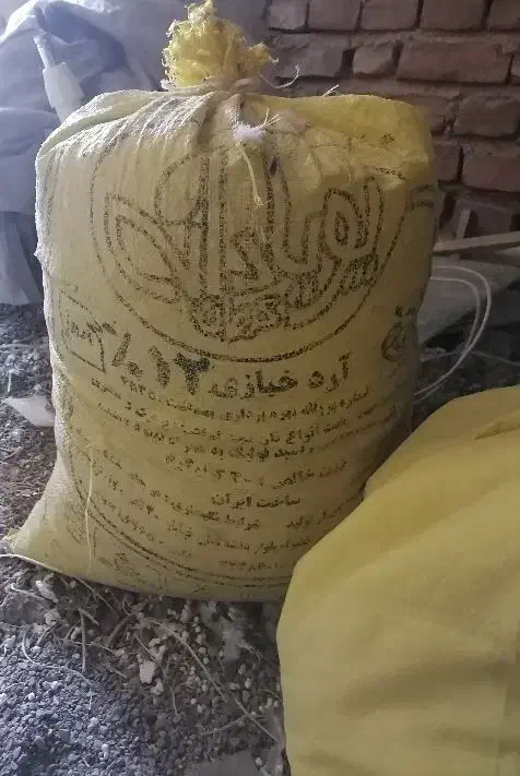 کود کبوتر|گل و گیاه طبیعی|کرمان, |دیوار