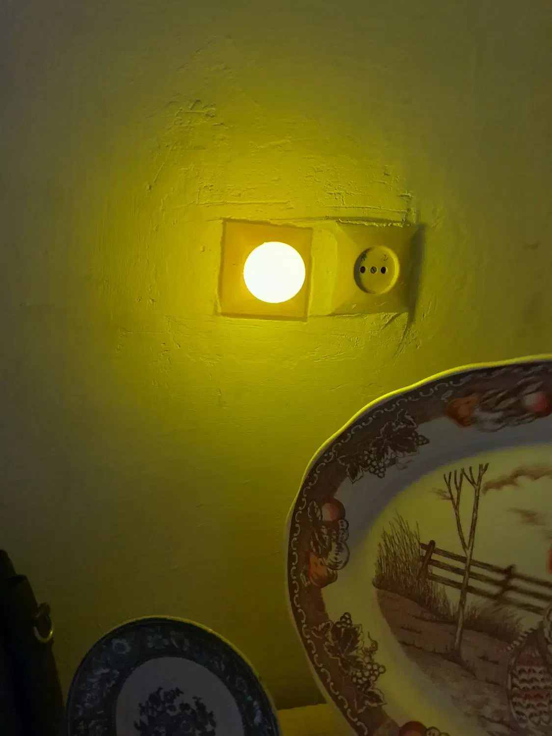 لامپ رنگی|لامپ و چراغ|املش, |دیوار