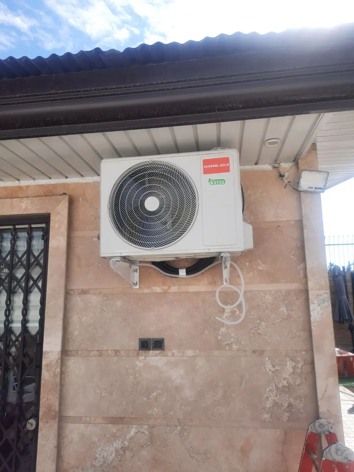 نصاب نصب کولرگازی و داکت اسپیلیت تعمیرات لباسشویی|خدمات پیشه و مهارت|کرج, اصفهانیها|دیوار