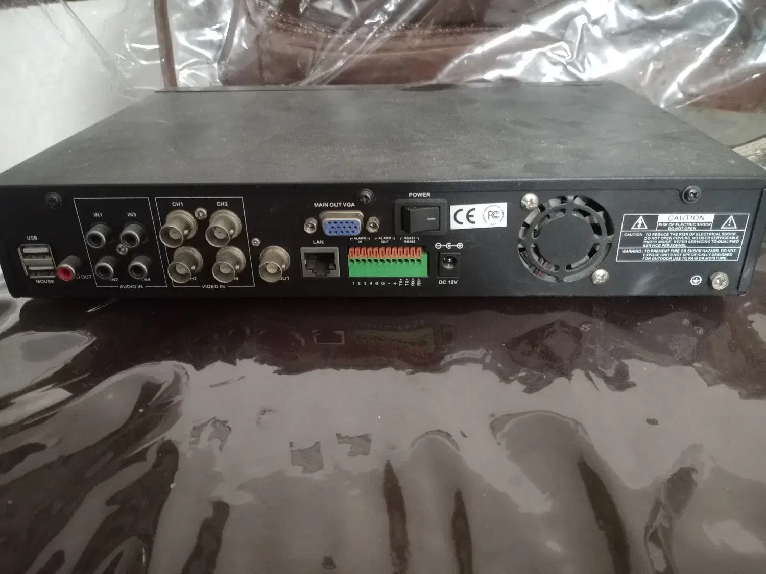 dvr  و سه عدد دوربین|دوربین مداربسته|اصفهان, تخت فولاد|دیوار