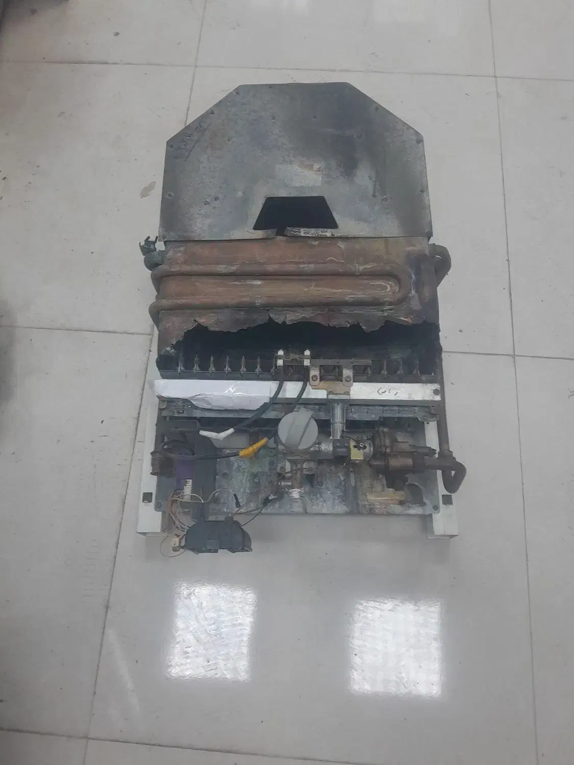 ابگرمکن دیواری بوتان قابل معاوضه هم هست|آبگرمکن، پکیج، شوفاژ|ایوان, |دیوار