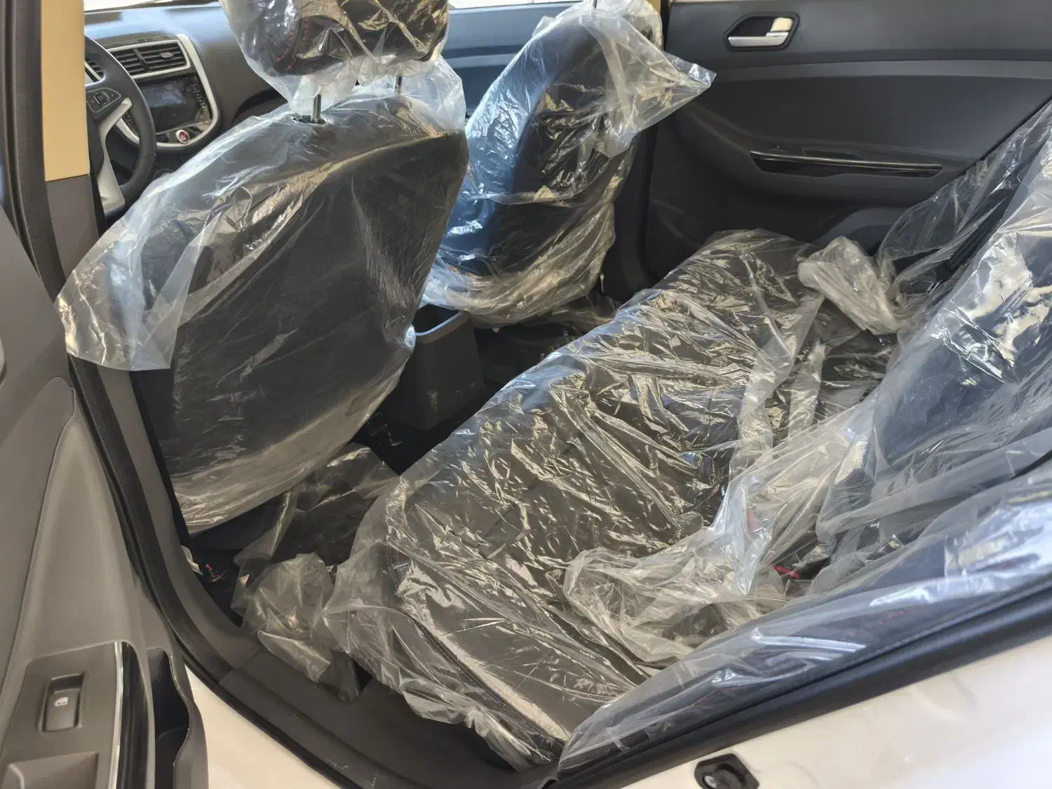 خودروی جک جی 4|خودرو سواری و وانت|شیراز, بعثت|دیوار