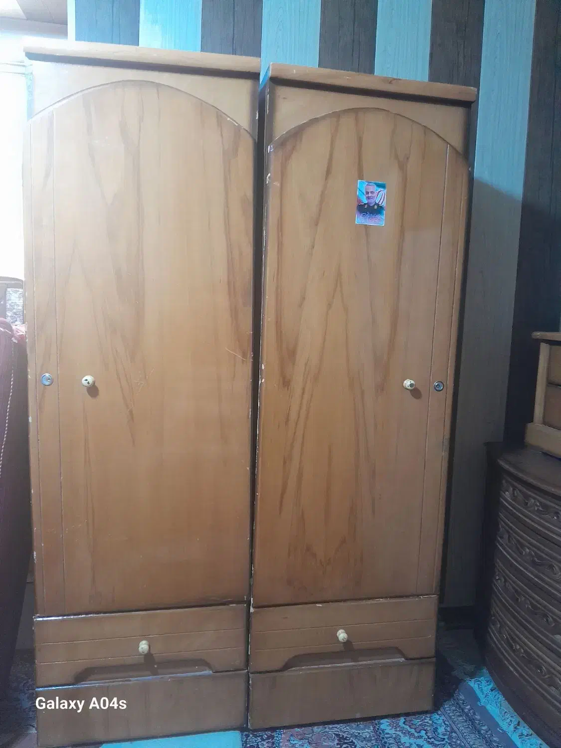 کمد لباس ودراور|جاکفشی، کمد، دراور|قم, طلاب غیر ایرانی|دیوار