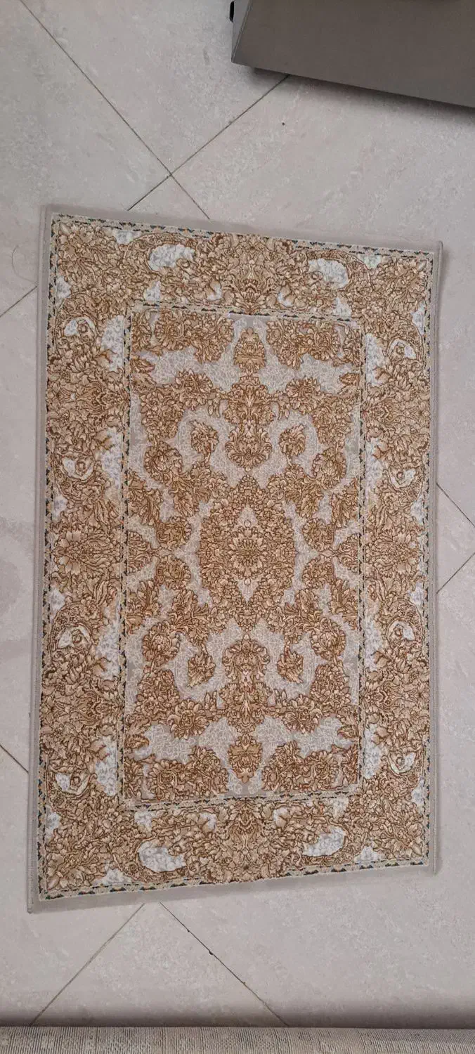 پادری|پادری|تهران, آهنگ|دیوار