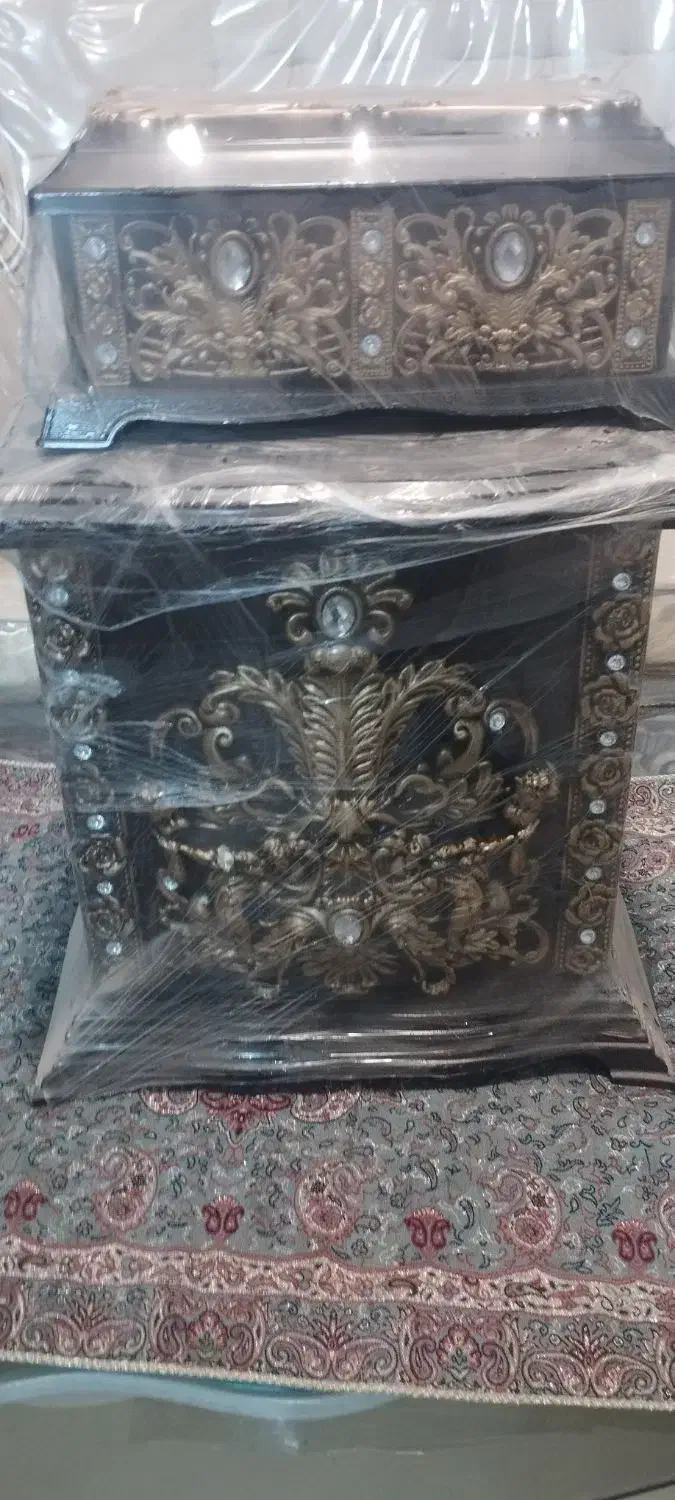 سطل زباله به همراه دستمال کاغذی|لوازم سرویس بهداشتی|گلبهار, شهر جدید گلبهار|دیوار