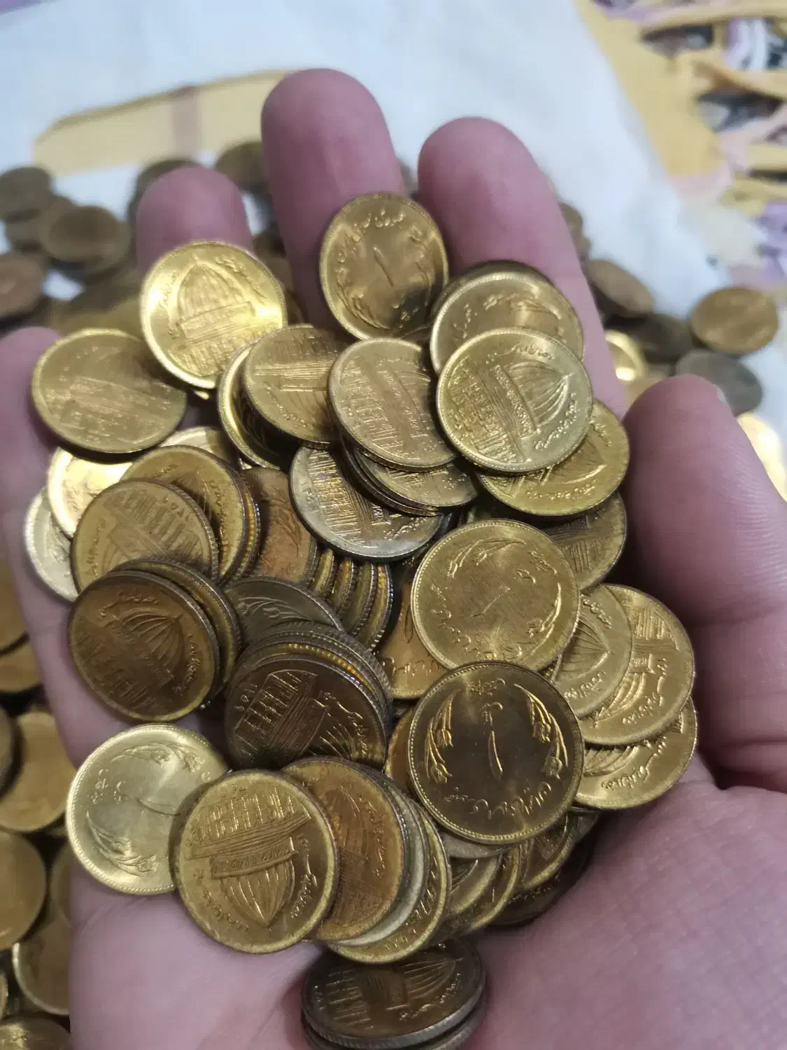 سکه یک ریال قدس کیفیت سوپر بانکی ضرب 1359|کلکسیون سکه، تمبر، اسکناس|شیراز, شهرک رضوان|دیوار