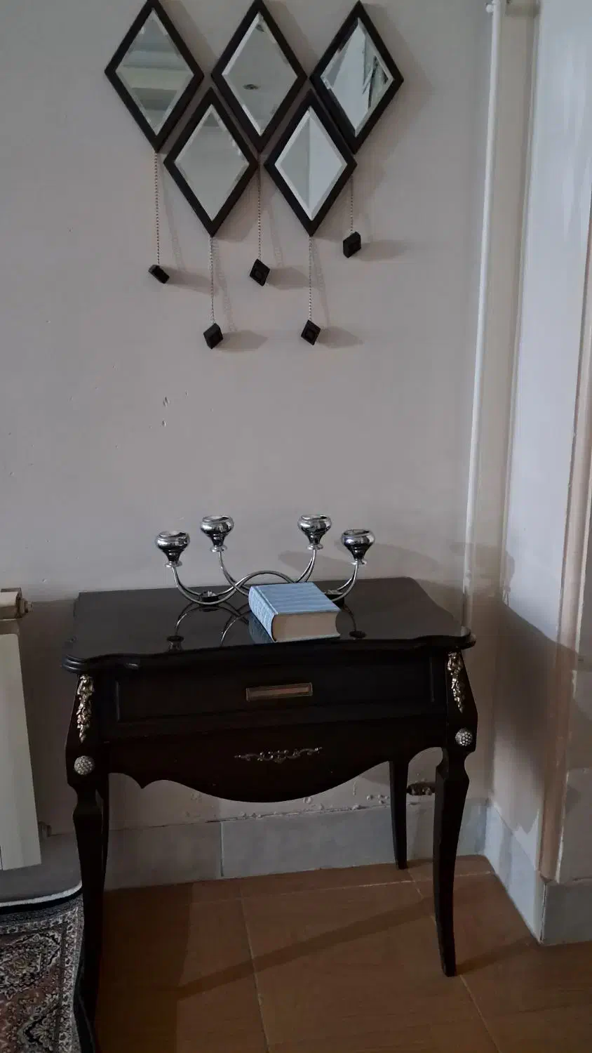 میز چوبی(ورق بزنید)|بوفه، ویترین، کنسول|زنجان, |دیوار