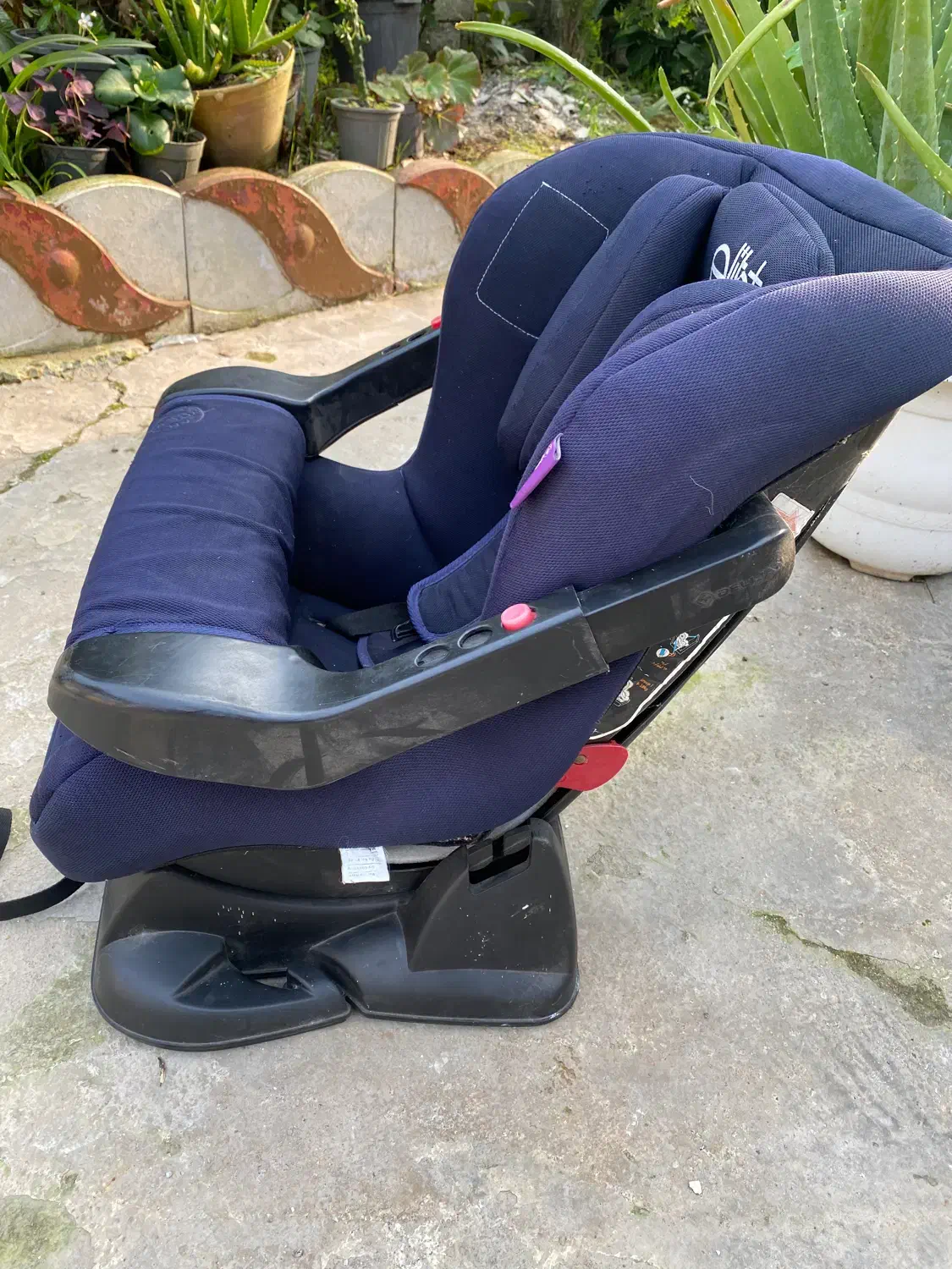 صندلی ماشین کودک برند الیت پلاس|تخت و صندلی بچه|لاهیجان, بازکیاگوراب|دیوار