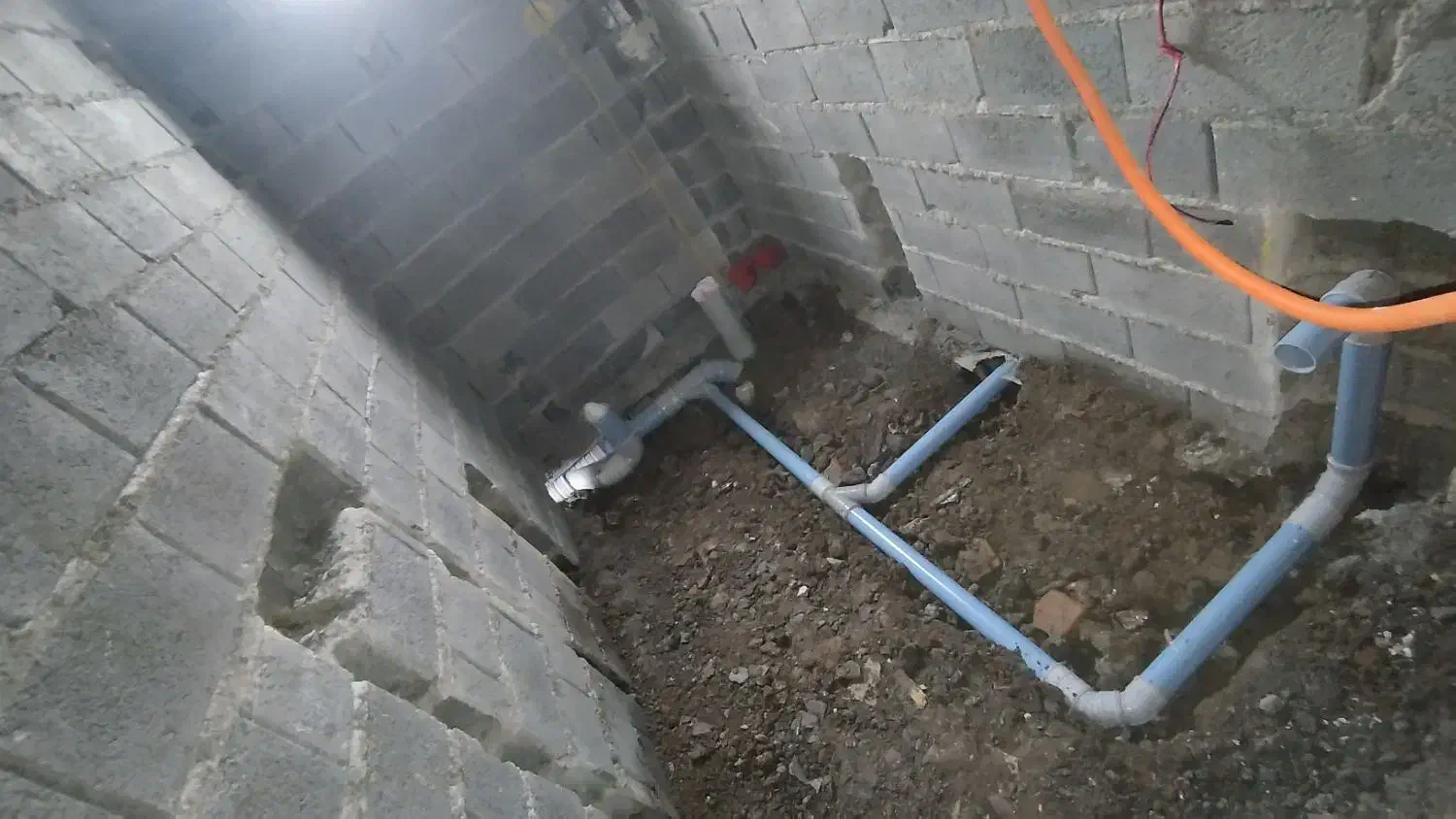 تاسیسات ساختمانی . (لوله کشی و برق کاری ساختمان )|خدمات پیشه و مهارت|چمستان, |دیوار