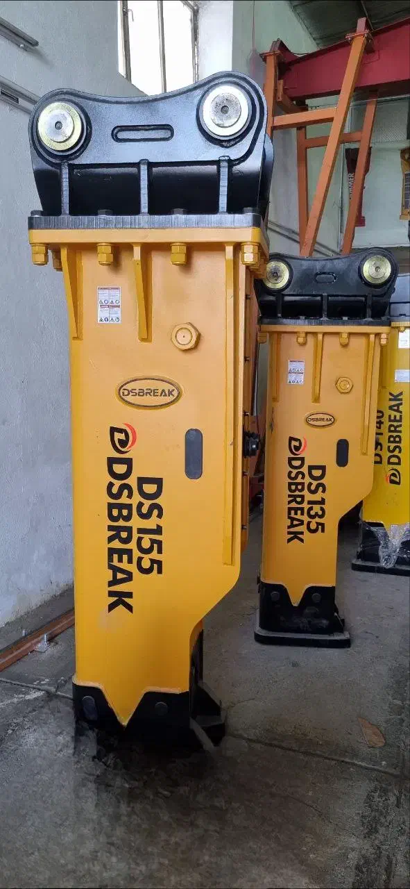 پیکور بیل مکانیکی  ۱۲۱ / هیوندا ۳۳۰  کره ای|ماشین‌آلات صنعتی|تهران, حر|دیوار