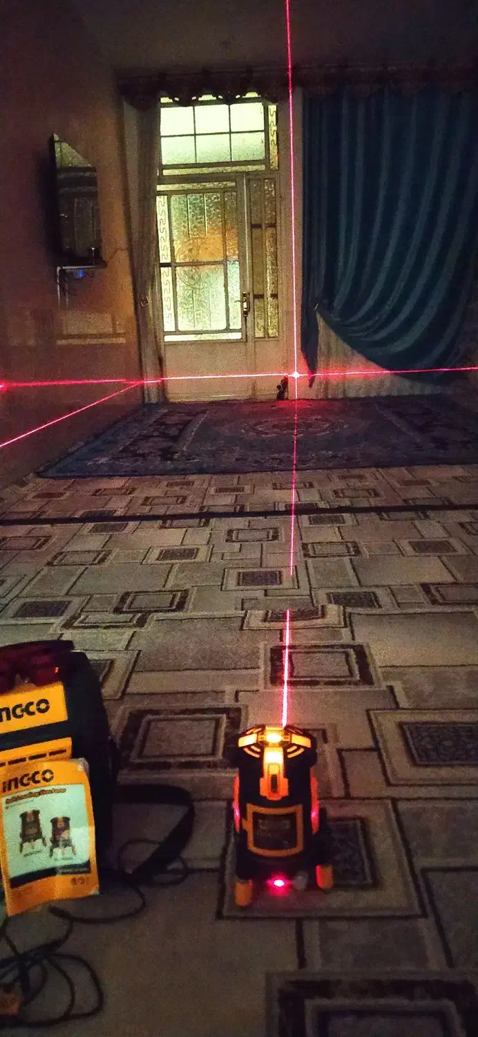 تراز لیزری .همراه باجعبه ودفترچه وعینک وشارژفابریک|ابزارآلات|کرخه, |دیوار