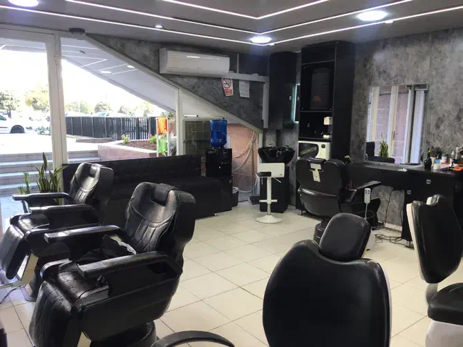 ارایشگر جهت اجاره صندلی و درصدی|استخدام درمانی، زیبایی، بهداشتی|شیراز, کوی وحدت|دیوار