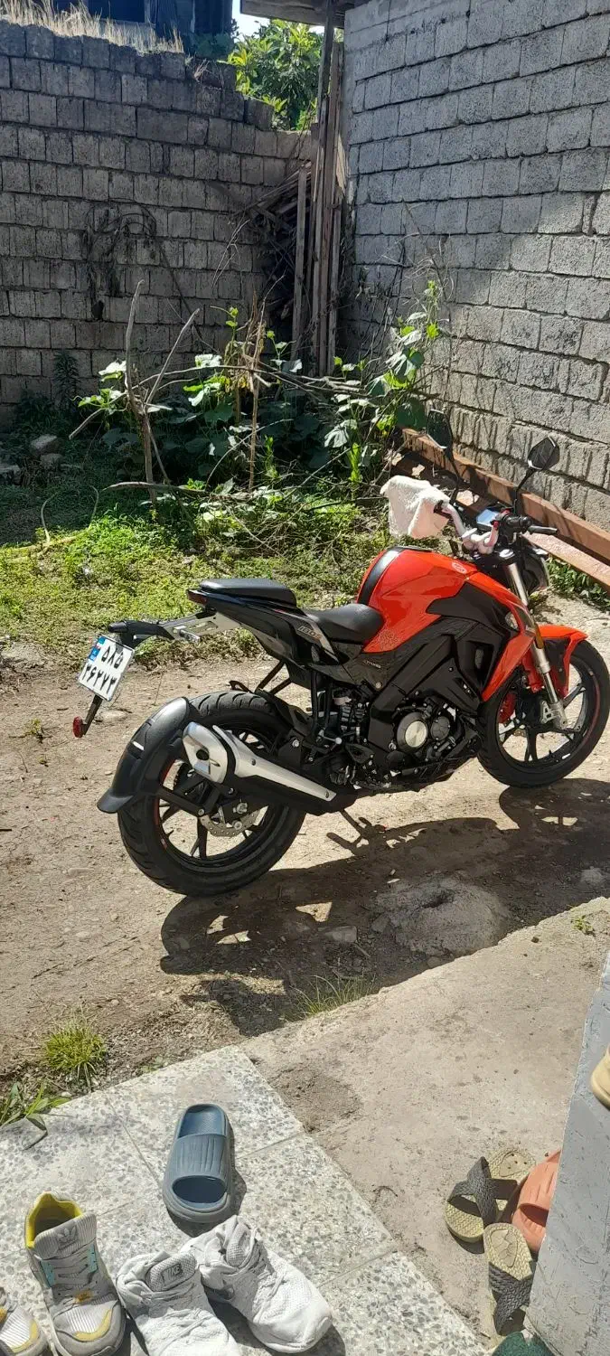 بنلی ۱۸۰s اس|موتورسیکلت|املش, |دیوار