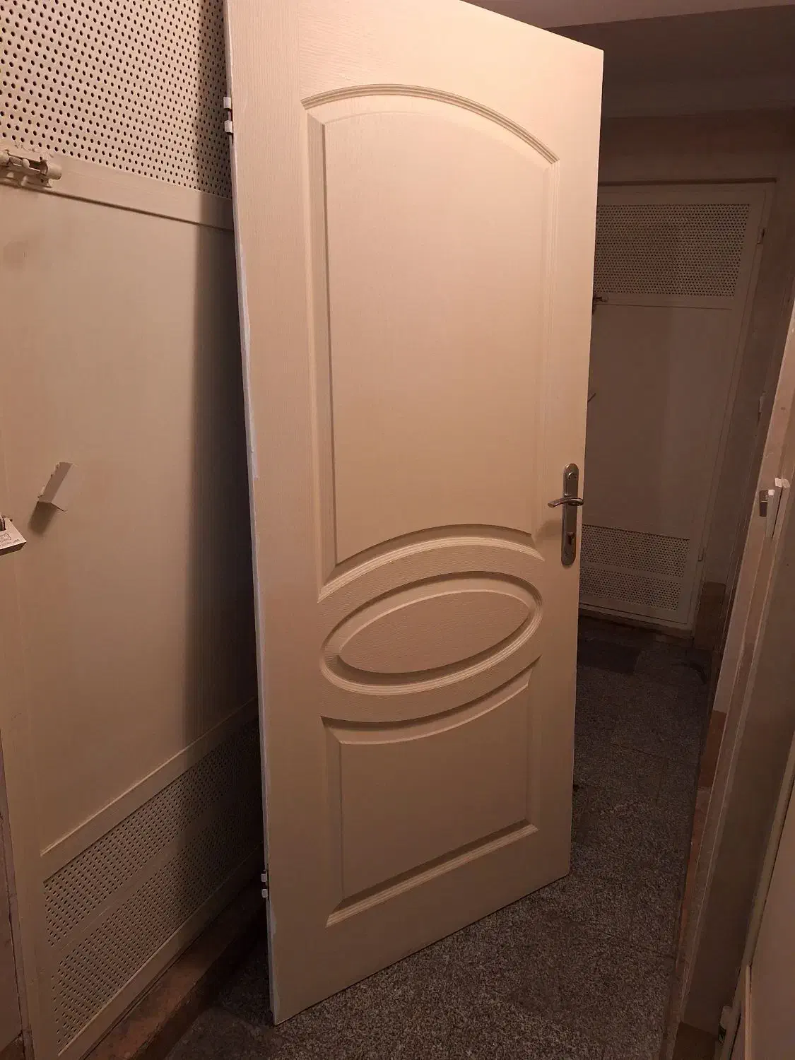 فروش درب چوبی اپارتمان|مصالح و تجهیزات ساختمان|تهران, مدائن|دیوار