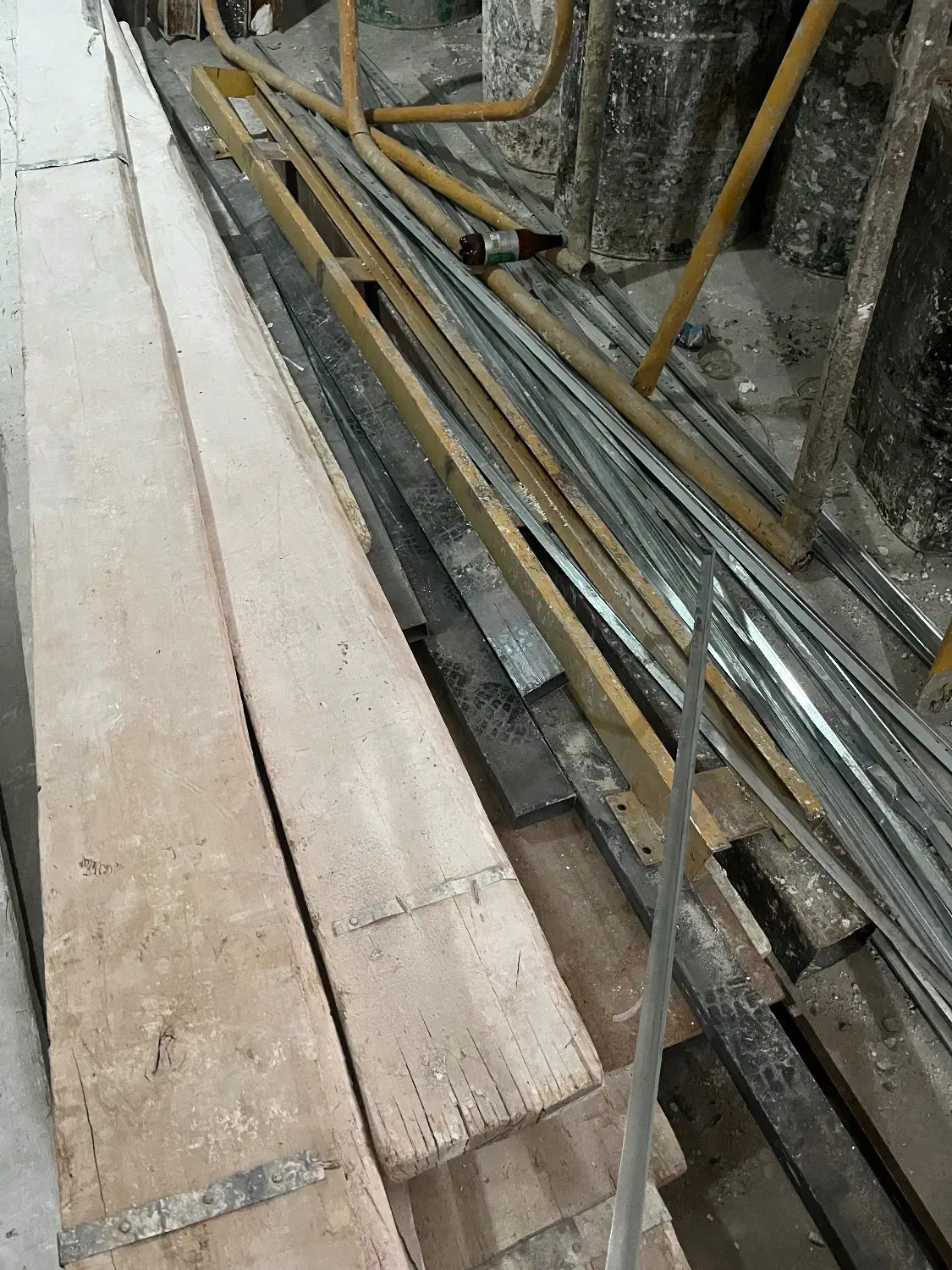 تخته بشکه بنایی بالابر فروشی چهار چوب فرانسوی نو|مصالح و تجهیزات ساختمان|قدس, شهرقدس|دیوار