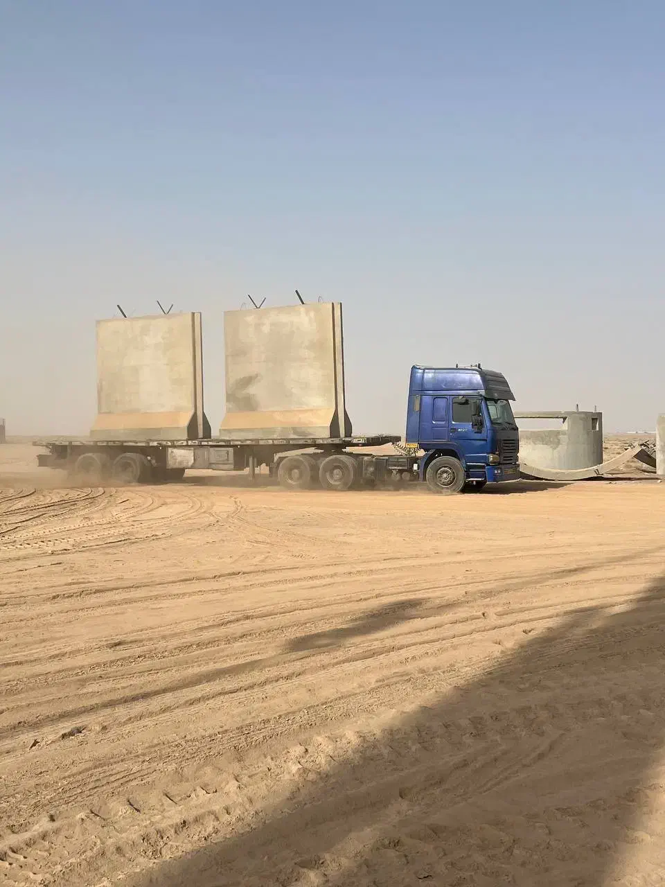 نیازمند تریلی کفی-نیم لبه-لبه دار-کمرشکن دومحور|خدمات حمل و نقل|تایباد, |دیوار