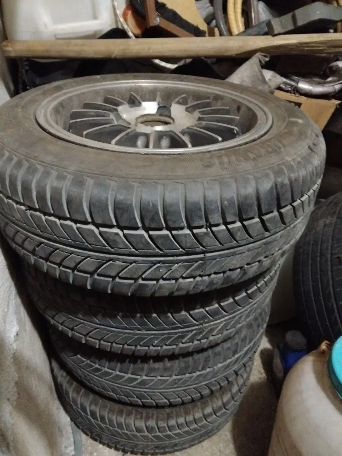 چهار حلقه رینگ و لاستیک پراید|قطعات یدکی و لوازم جانبی|رباط‌کریم, رباط‌کریم|دیوار