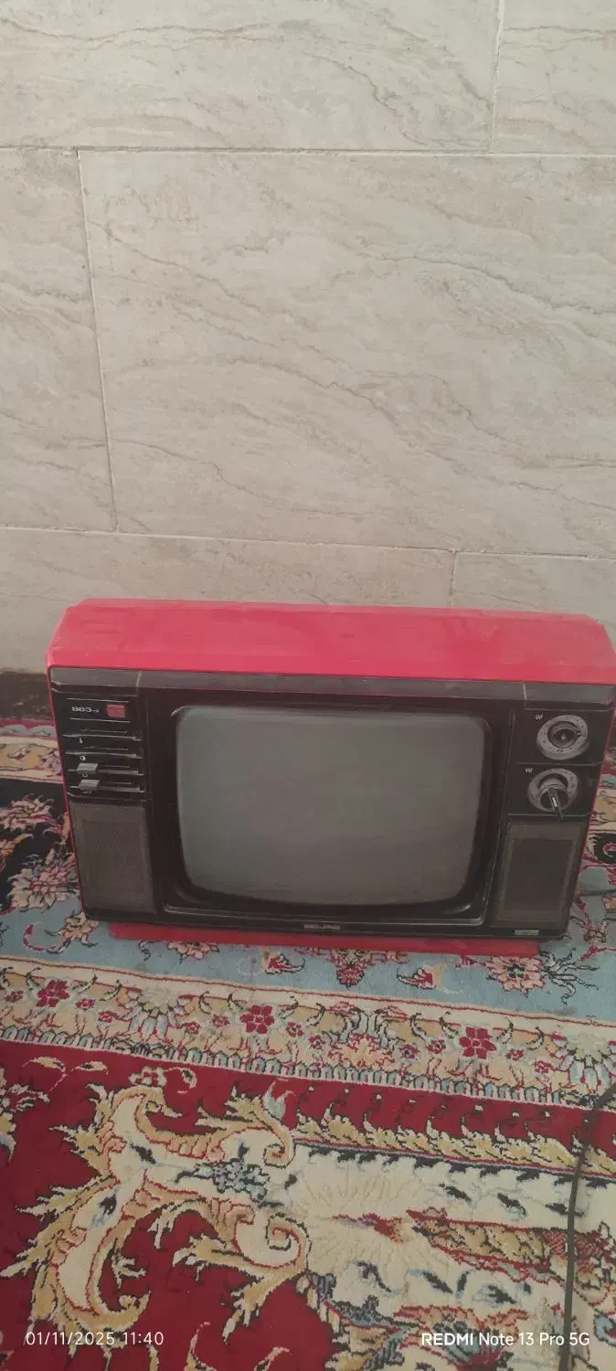 تلویزیون قدیمی|تلویزیون و پروژکتور|لردگان, |دیوار