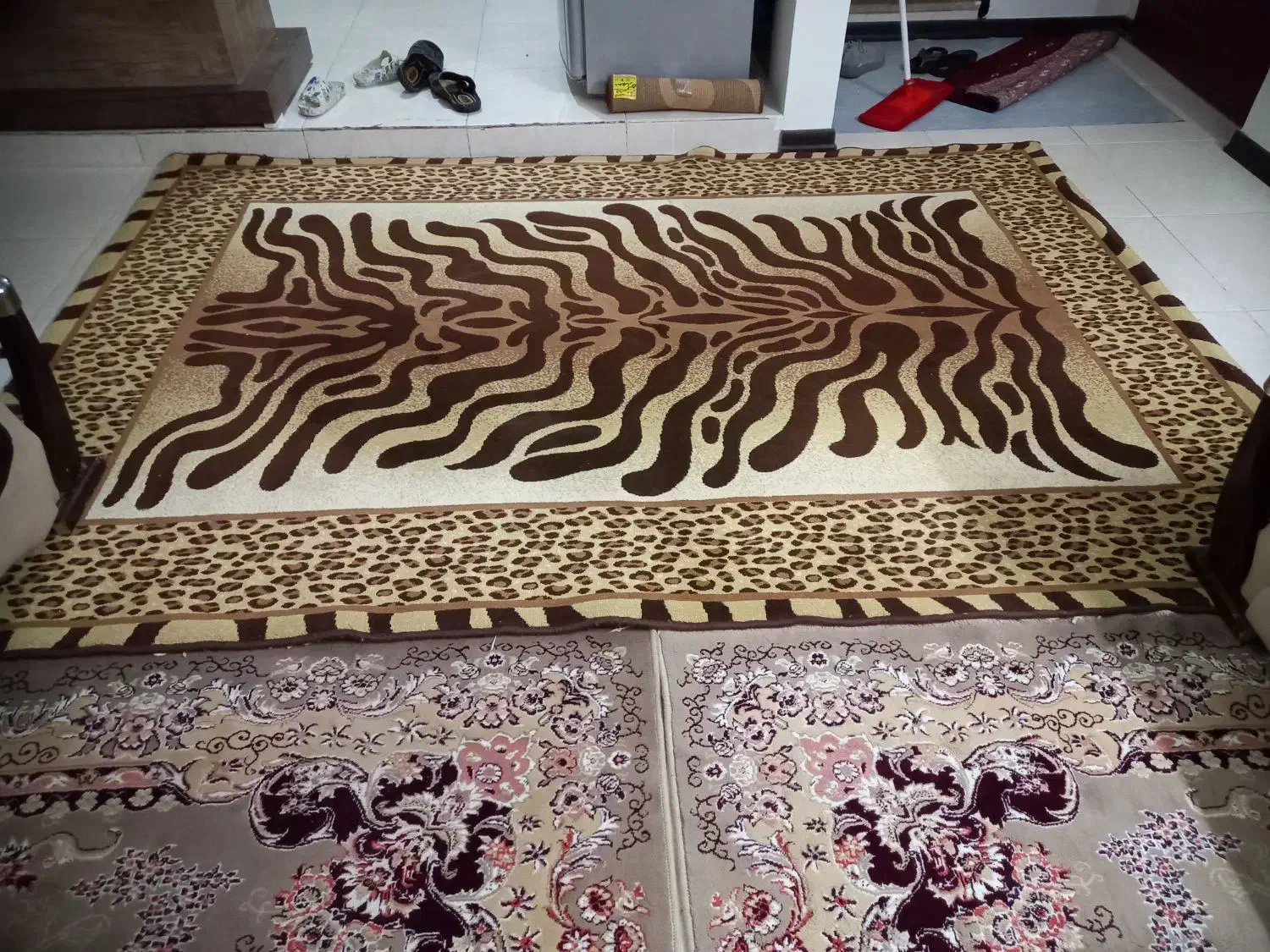 فرش فانتزی بسیار ضخیم|فرش|شاندیز, |دیوار