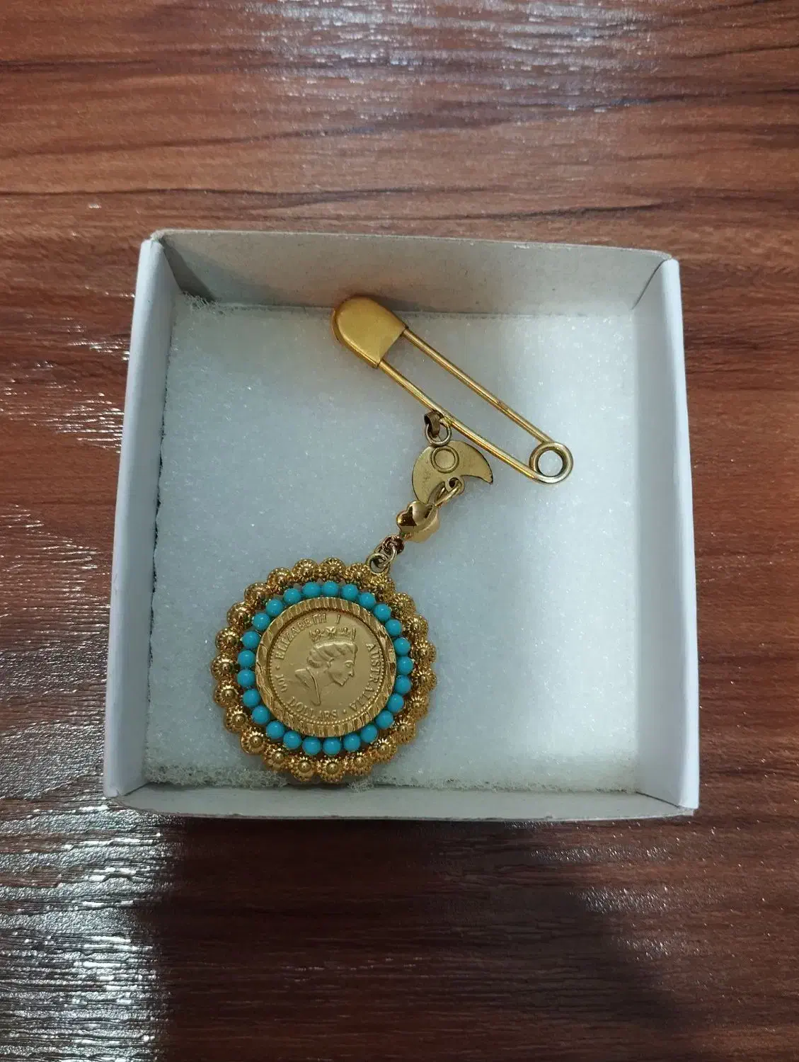 سنجاق|بدلیجات|شیراز, دشت چنار|دیوار