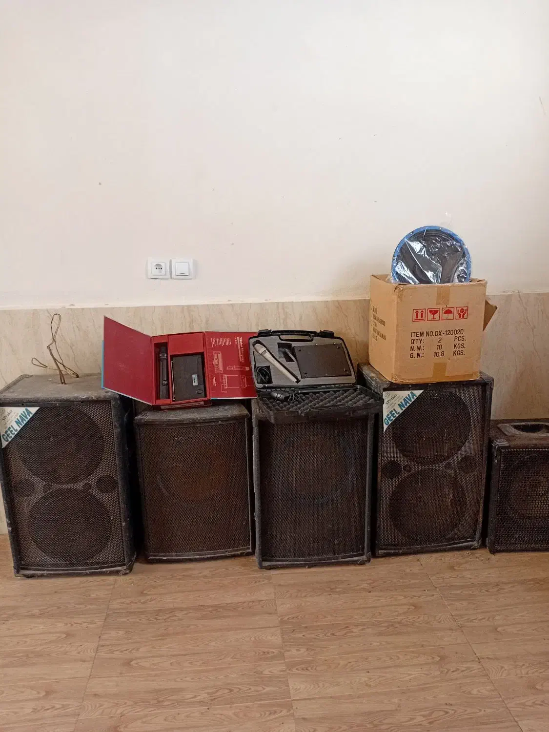 باند و دستگاه آمپلی فایر|صوتی و تصویری|حویق, |دیوار