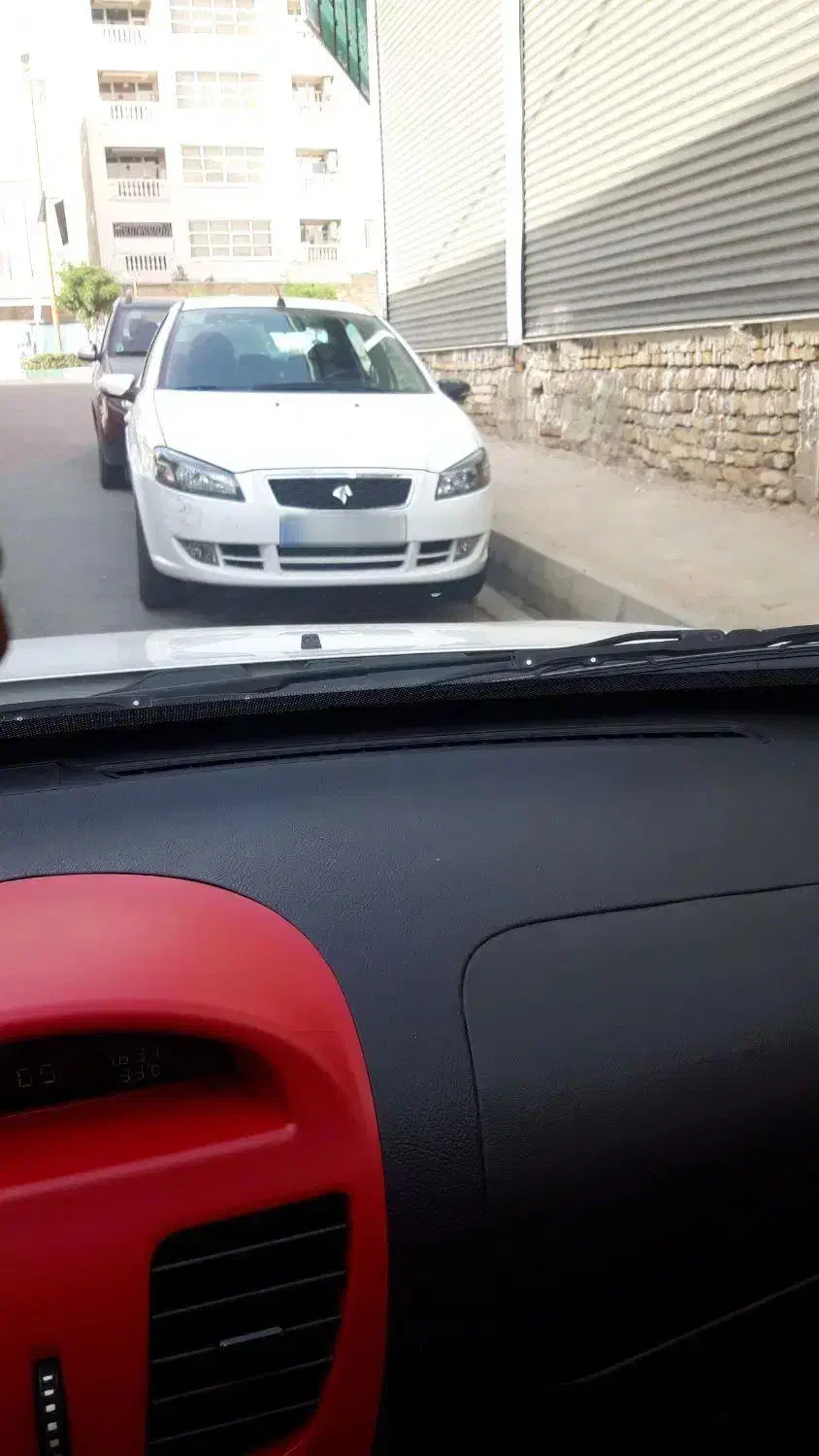 کویک r سفید قرمز ۱۴۰۰ بی رنگ|خودرو سواری و وانت|هشتگرد, شهرک راه آهن|دیوار