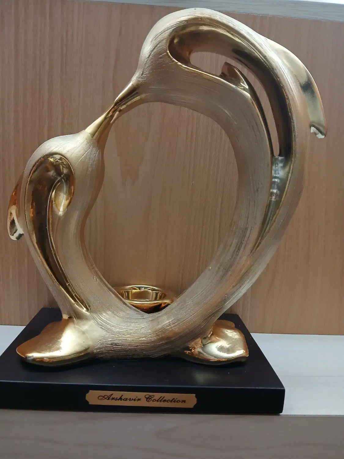 دلفین طلایی|مجسمه، تندیس، ماکت|تبریز, |دیوار