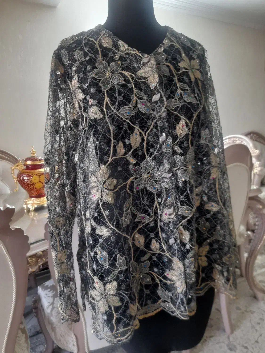 کت گیپور مجلسی|لباس|ری, جوانمرد قصاب|دیوار