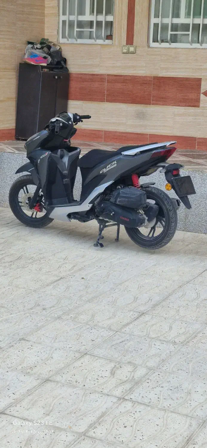 موتور۱۵۰زمردکویر(کلیک)|موتورسیکلت|لردگان, |دیوار