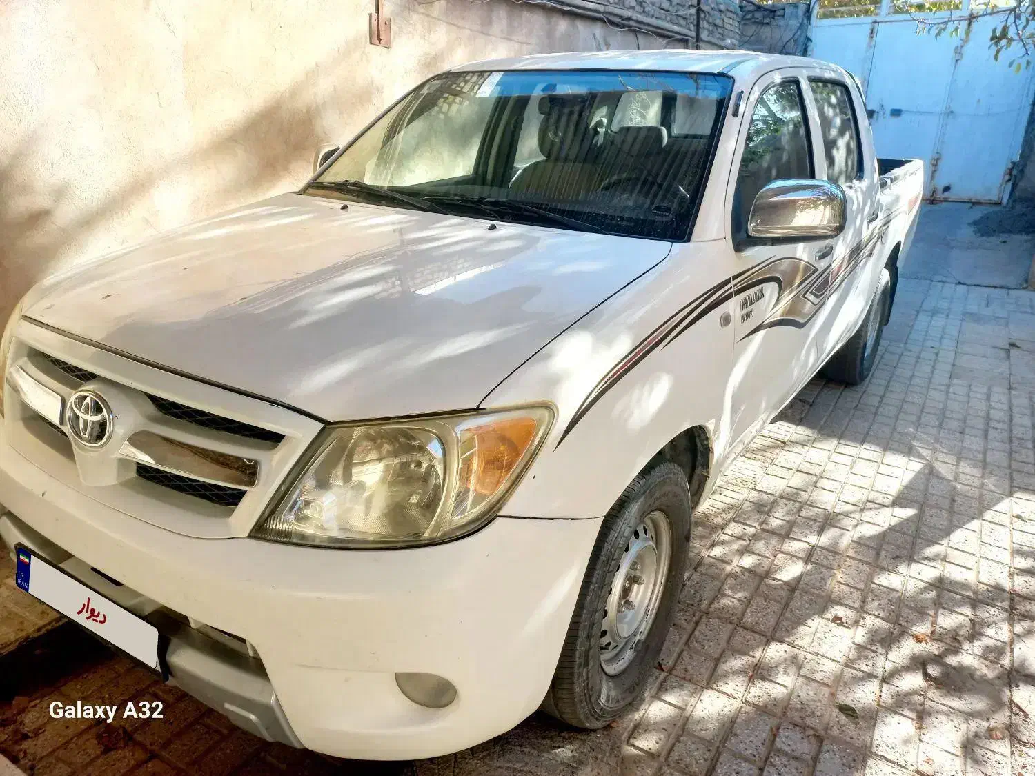 تویوتا هایلوکس دو کابین دنده‌ای، مدل ۲۰۰۷|خودرو سواری و وانت|مشهد, جلالیه|دیوار