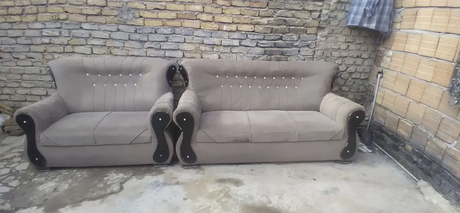 ۳عدد مبل|مبلمان خانگی و میز عسلی|سرخنکلاته, |دیوار