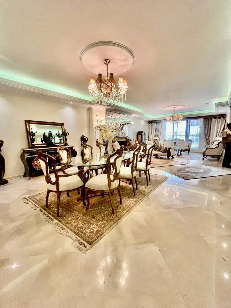 پاسداران/شهیدعراقی/ ۱۵۰متر/۳خواب/ سه برنور