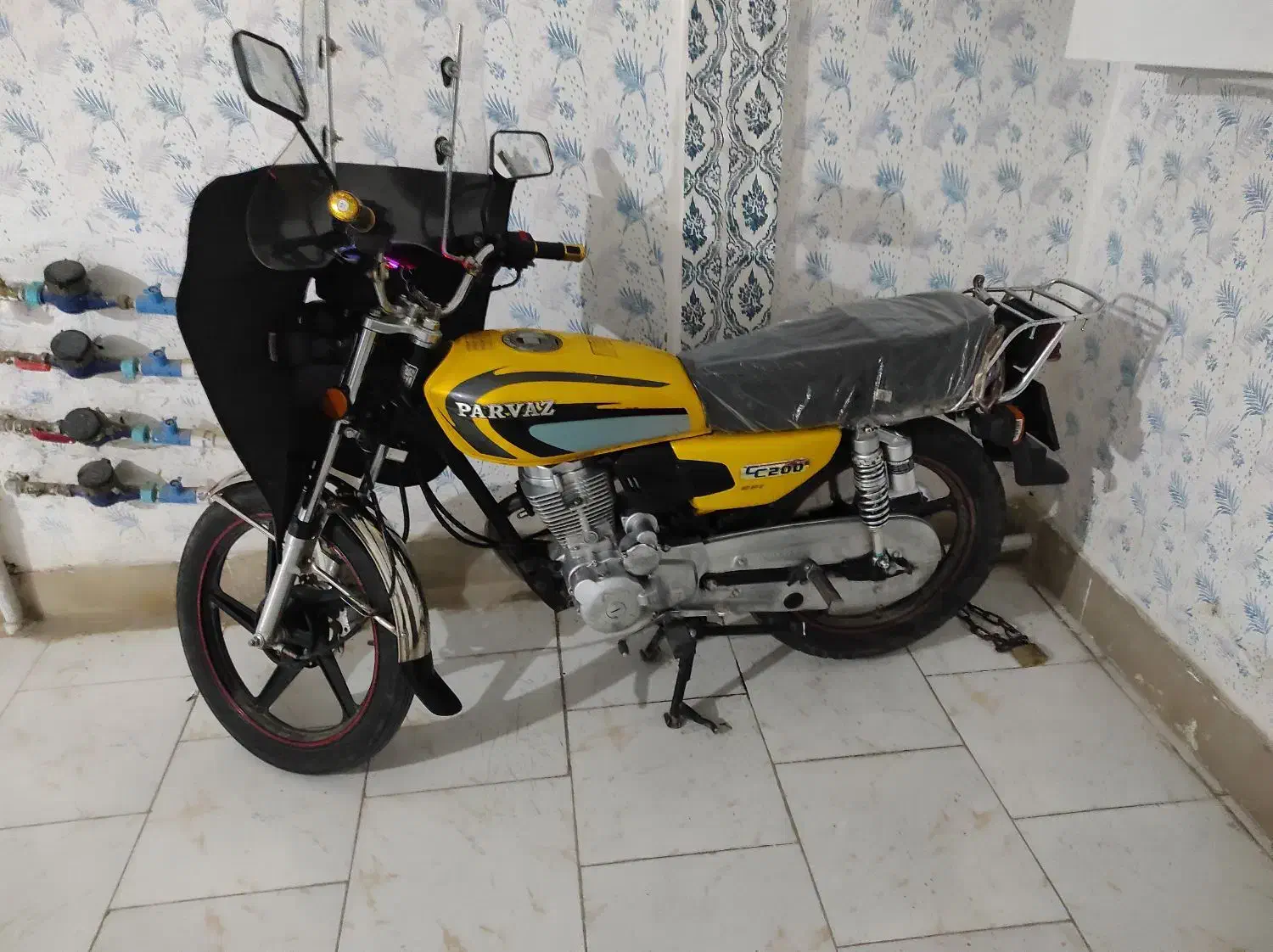 موتور 200 مدل 1401 پرواز|موتورسیکلت|خرم‌آباد, |دیوار