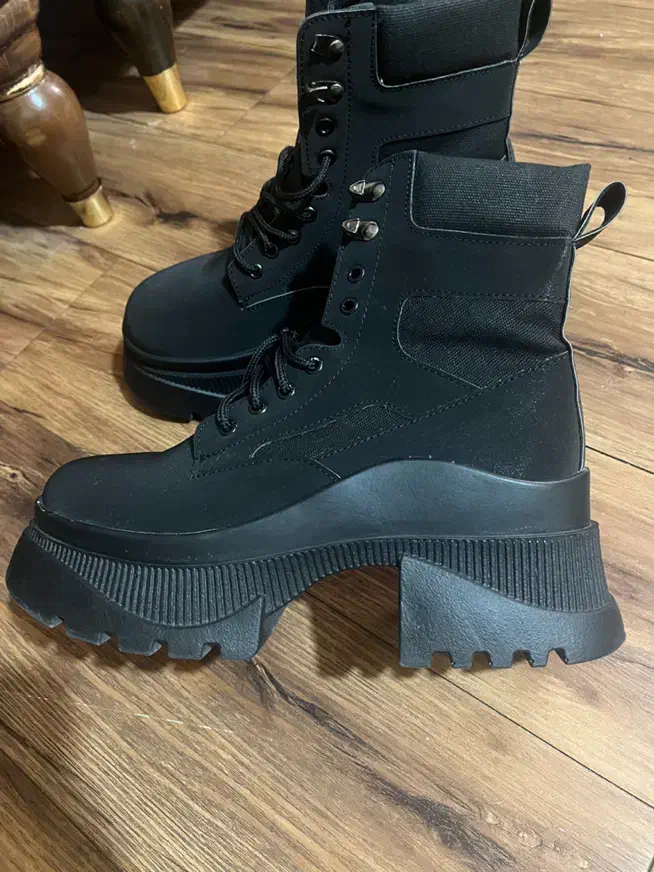 بوت مشکی یایز ۳۸|کیف، کفش، کمربند|اندیشه, اندیشه فاز ۱|دیوار