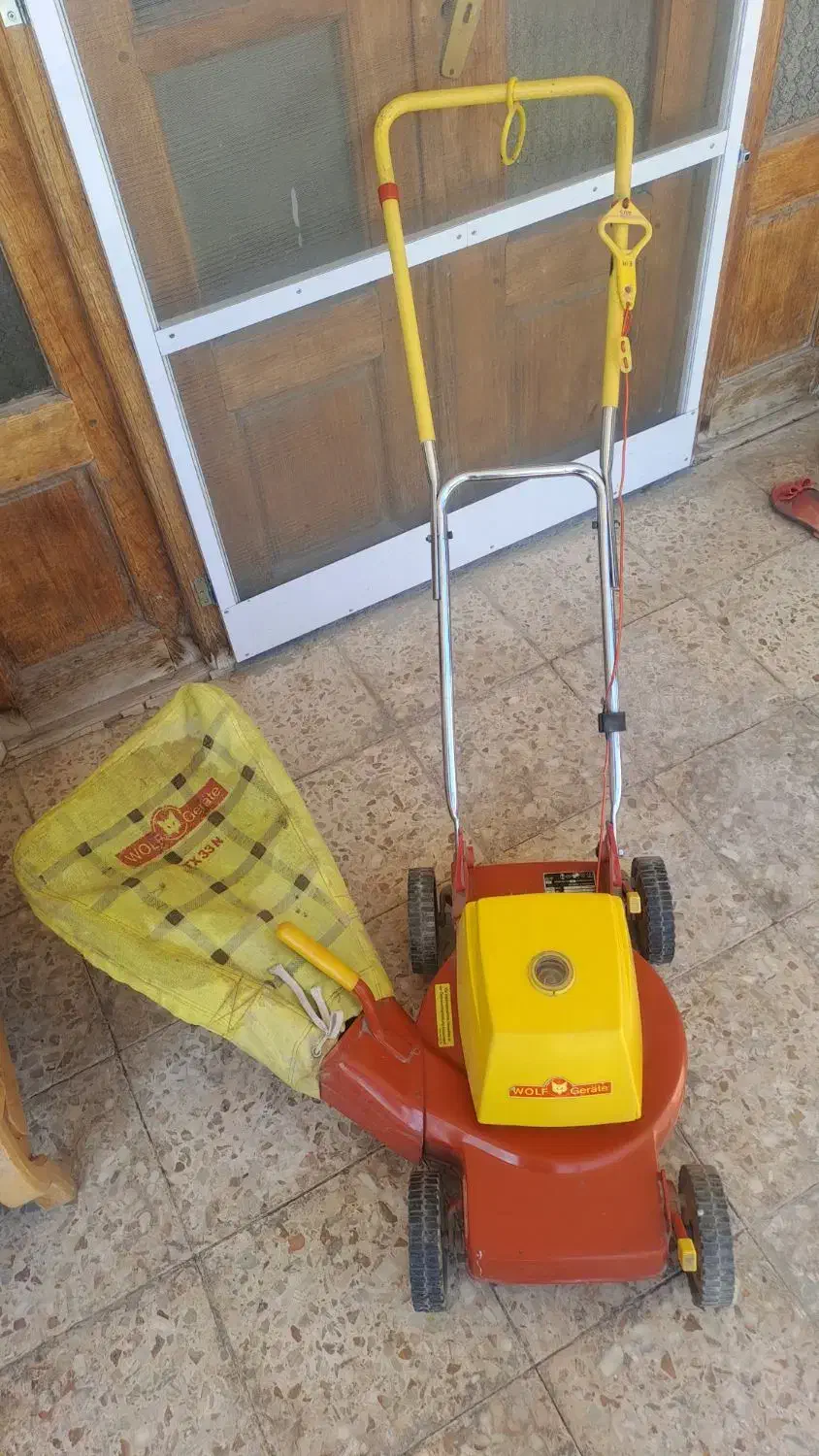 چمن زن برقی|ابزارآلات|مبارکه, |دیوار